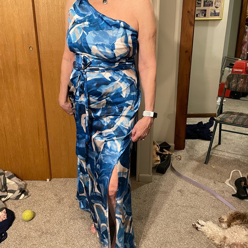Elegant Blue One-Shoulder Dress